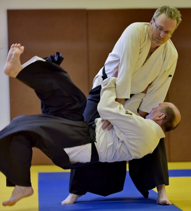 Aïkido Jean Michel lyon 9 uchi deshi du dojo de Lyon 69 Tassin aikido un art martial de self défense