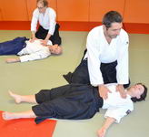 Shiastsu du genou au dojo Aikido Lyon Tassin 69